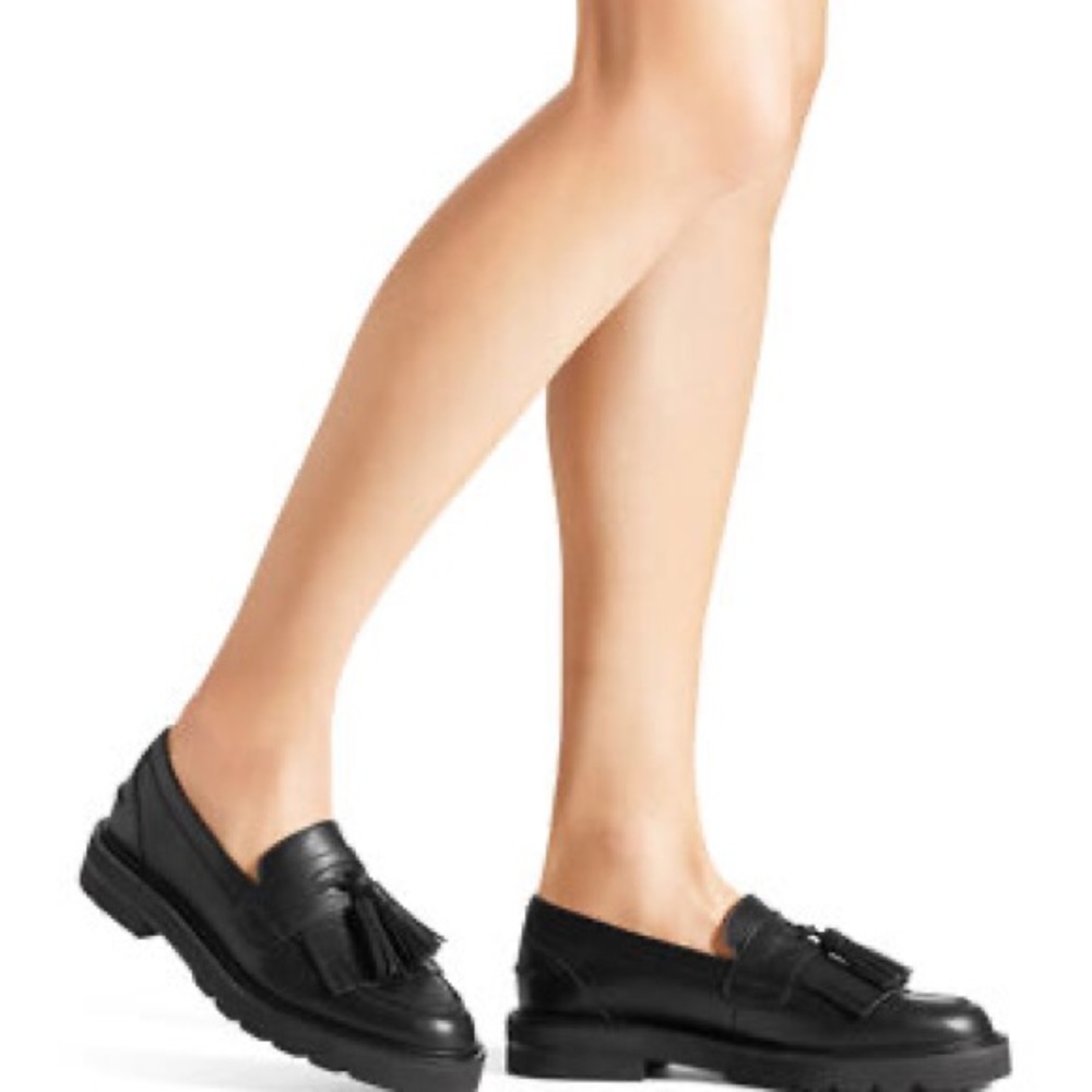 Stuart Weitzman Mila lug sole loafers 6.5